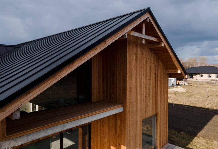 Keunggulan dan Tips Desain Rumah Kayu: Menghadirkan Ketenangan Alam di Dalam Rumah
