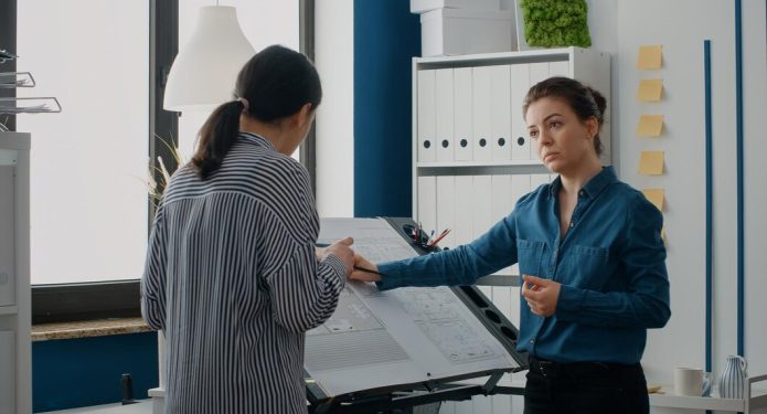 Cara Kerja dan Peran Konsultan Interior: Merancang dan Mengelola Ruang yang Estetis dan Fungsional