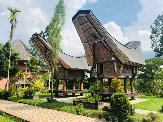 Desain Arsitektur Vernakular