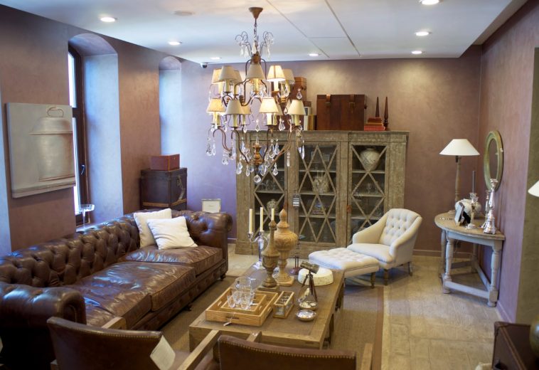 Inspirasi Desain Interior Neoklasik: Elegansi Modern dan Keanggunan Klasik Dalam Ruangan
